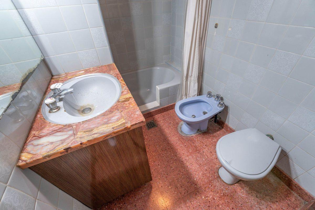 Venta PH 5 Amb Jardin, Cochera, Quincho, Galeria 4