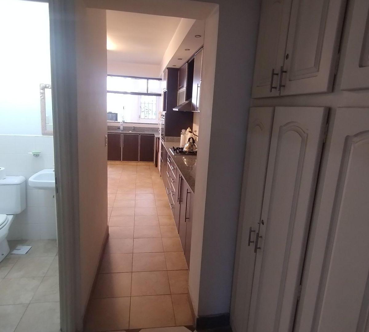 Venta Casa en Flores con 7 Ambientes Fondo Libre 4