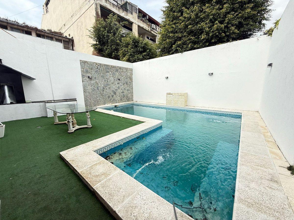 Casa de 4 Dorm. con Pileta en Villa Devoto 4
