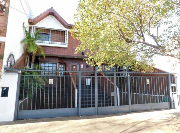 CASA 6 AMBS PISCINA JARDÍN 4 COCHERAS  VILLA LURO 2