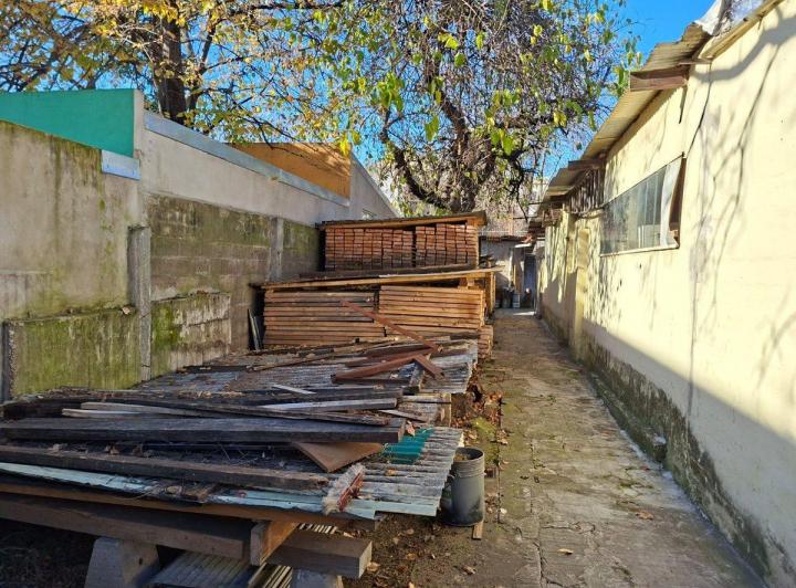 CASA 5 AMBIENTES SOBRE LOTE PROPIO, GRAN POTENCIAL 5