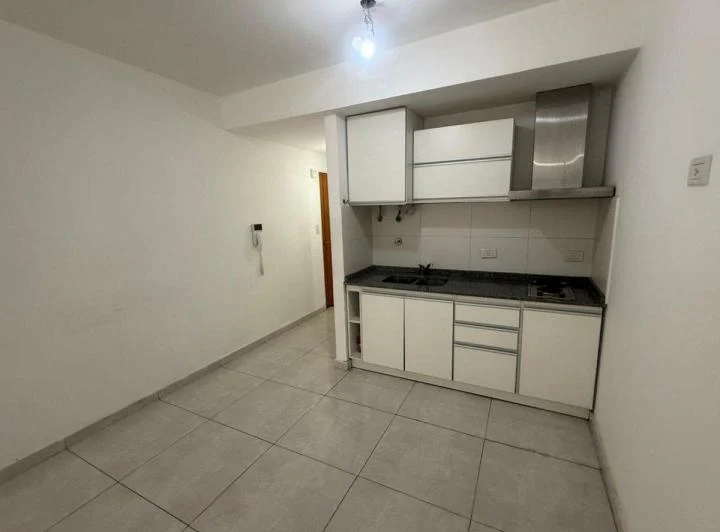 Monoambiente CON BALCÓN en ALQUILER- SAN TELMO 5