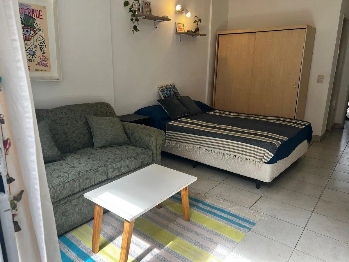 Alquiler temp Monoambiente Amob con patio Nuñez 4
