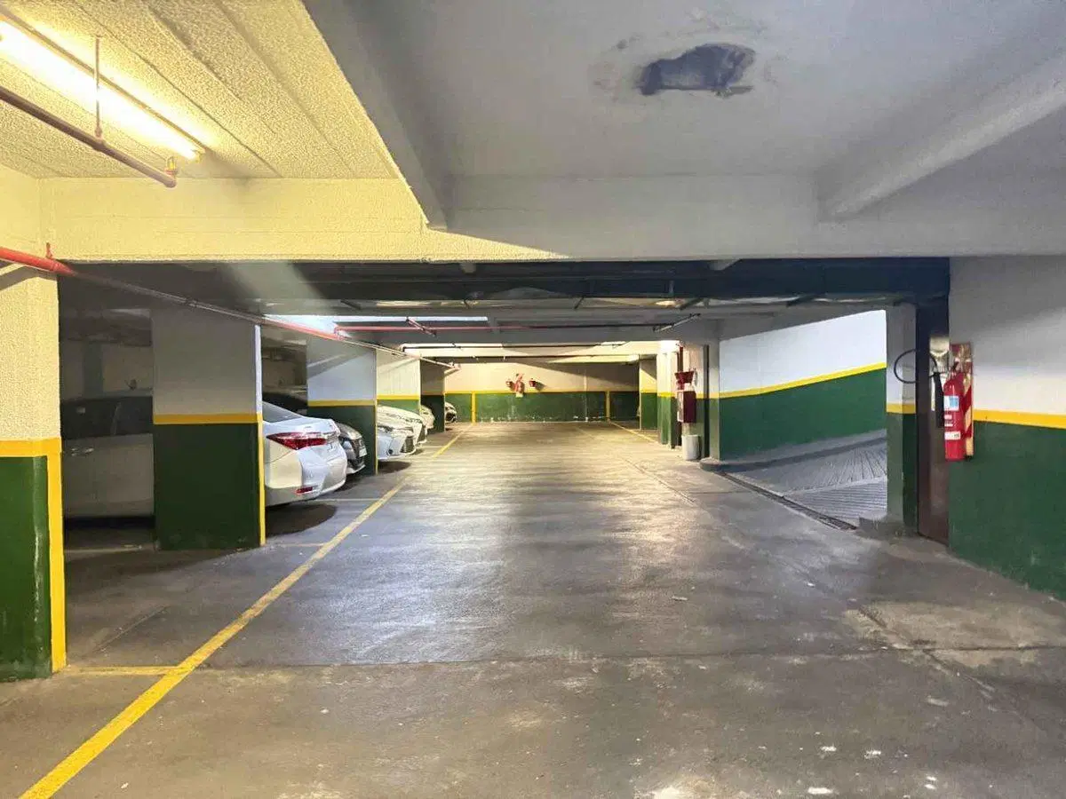Cochera en venta en Recoleta 3