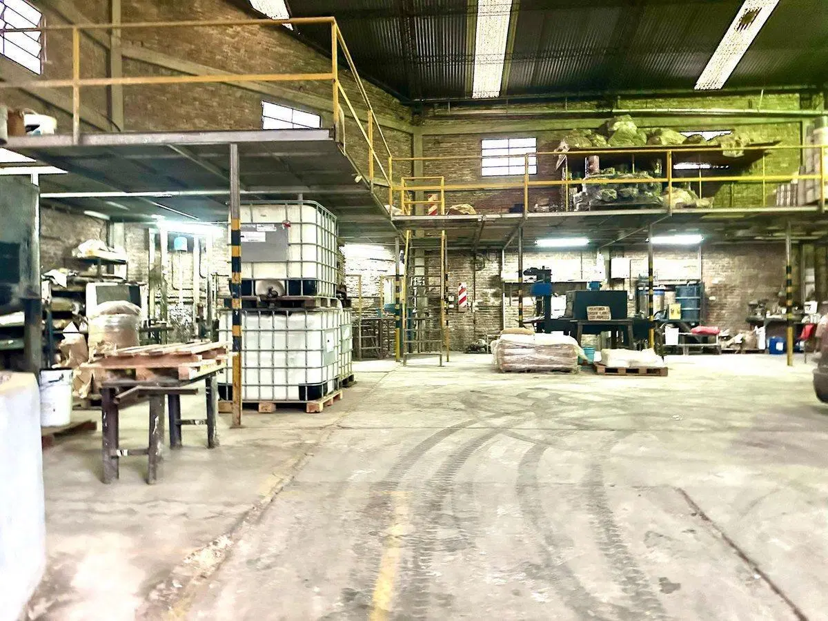 VENTA GALPON INDUSTRIAL 3 - MERLO 5