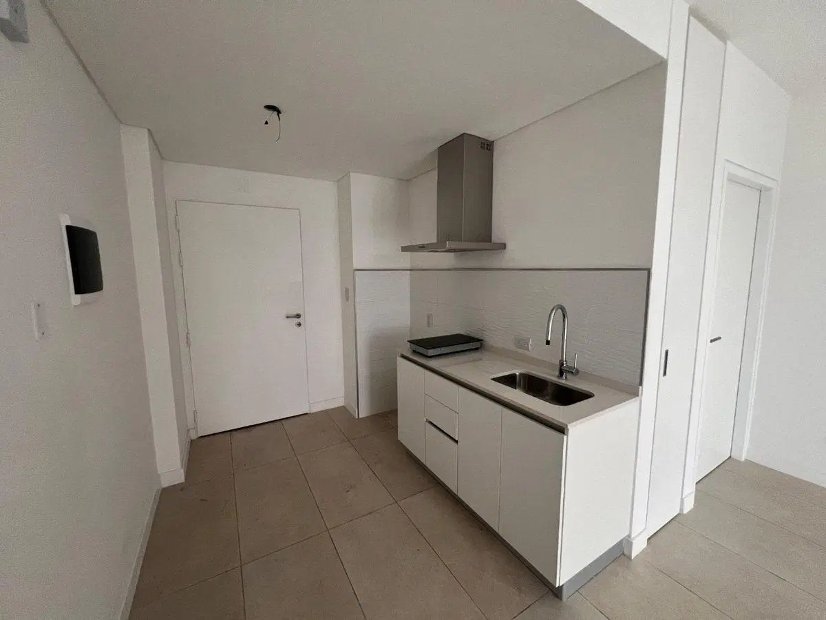 ALQUILER MONOAMBIENTE CON PARRILLA EN MILAIRES 5