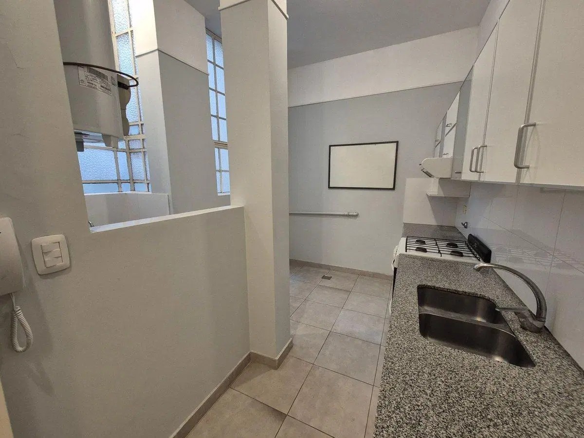 Venta departamento 3 Amb Modernizado en Almagro 5