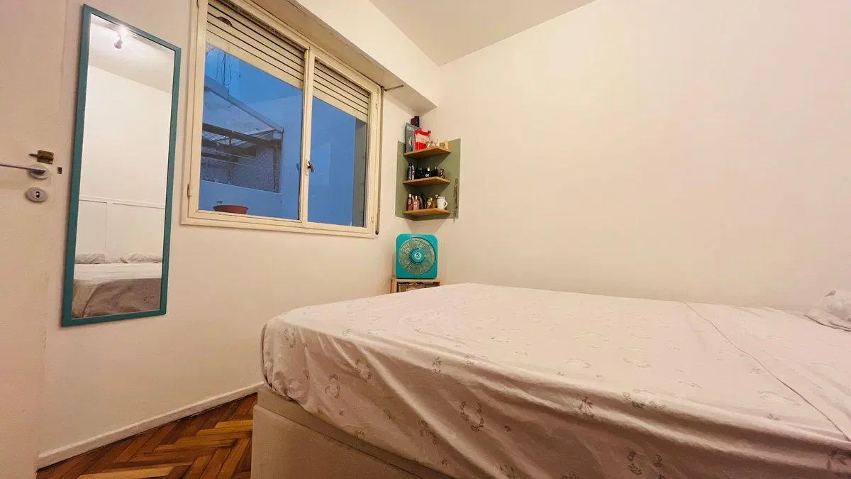 VENTA DEPTO 2 AMB CON BALCÓN Y PATIO  EXCELENTE 5