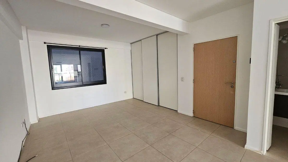 ALQUILER mono divisible 48 m2 Almagro SUM balcón 4