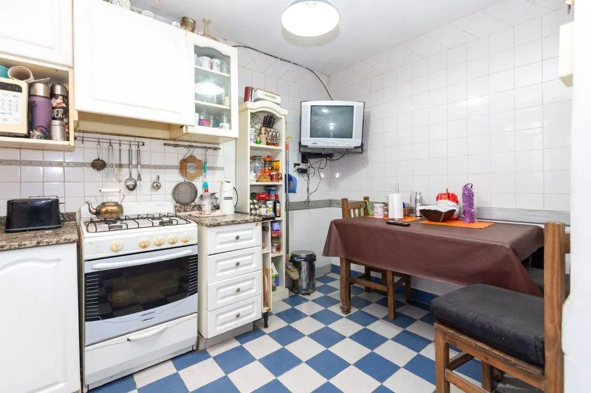VENTA CASA 4 AMBENTES C/TERRAZA Y PARRILLA ! 5