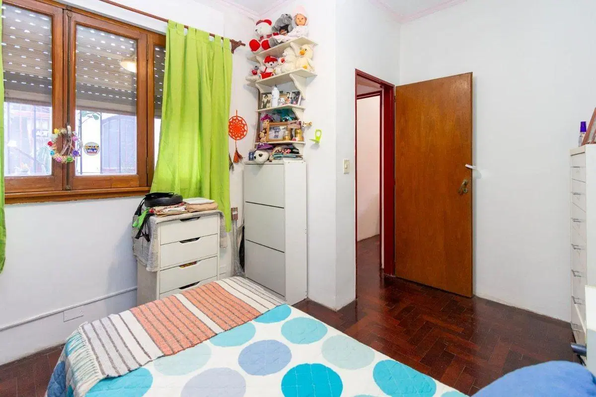 VENTA CASA 4 AMBENTES C/TERRAZA Y PARRILLA ! 4