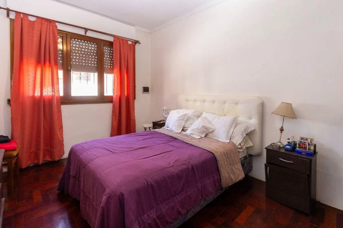 VENTA CASA 4 AMBENTES C/TERRAZA Y PARRILLA ! 3