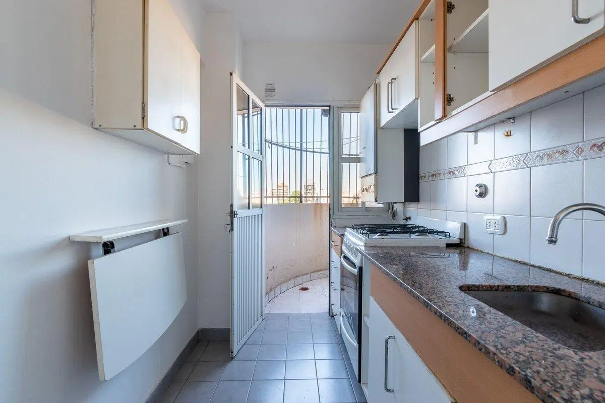 VENTA DEPARTAMENTO 2 AMBIENTES CON BALCÓN MORÓN 2