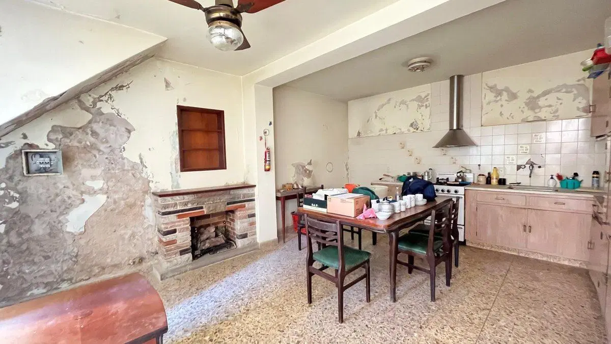 VENTA CASA LOTE PROPIO A REFACCIONAR VILLA URQUIZA 4