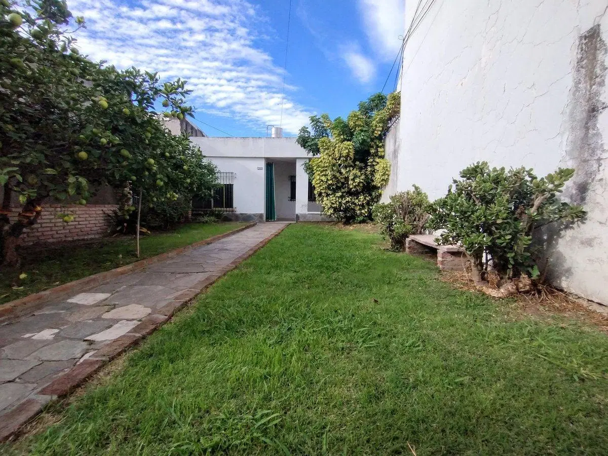 CASA EL PALOMAR 5 AMB. CON JARDÍN COCHERA PARRILLA 5