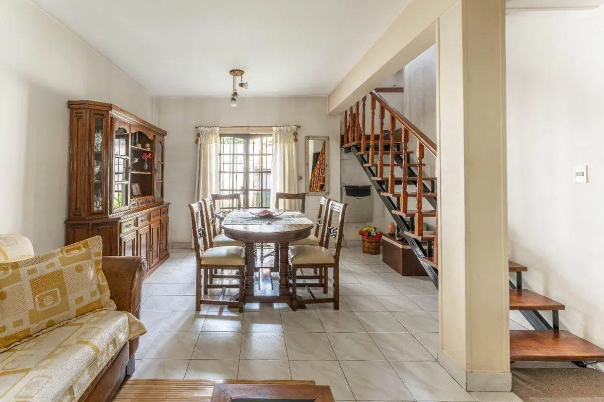 VENTA PH TIPO CASA 4 AMB COCHERA JARDIN PARRILLA 5
