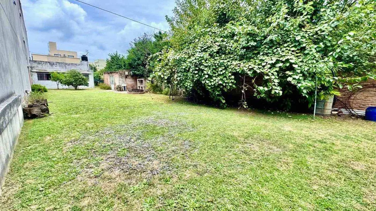 Venta Casa en Cañuelas Centro sobre lote de 487 m2 2