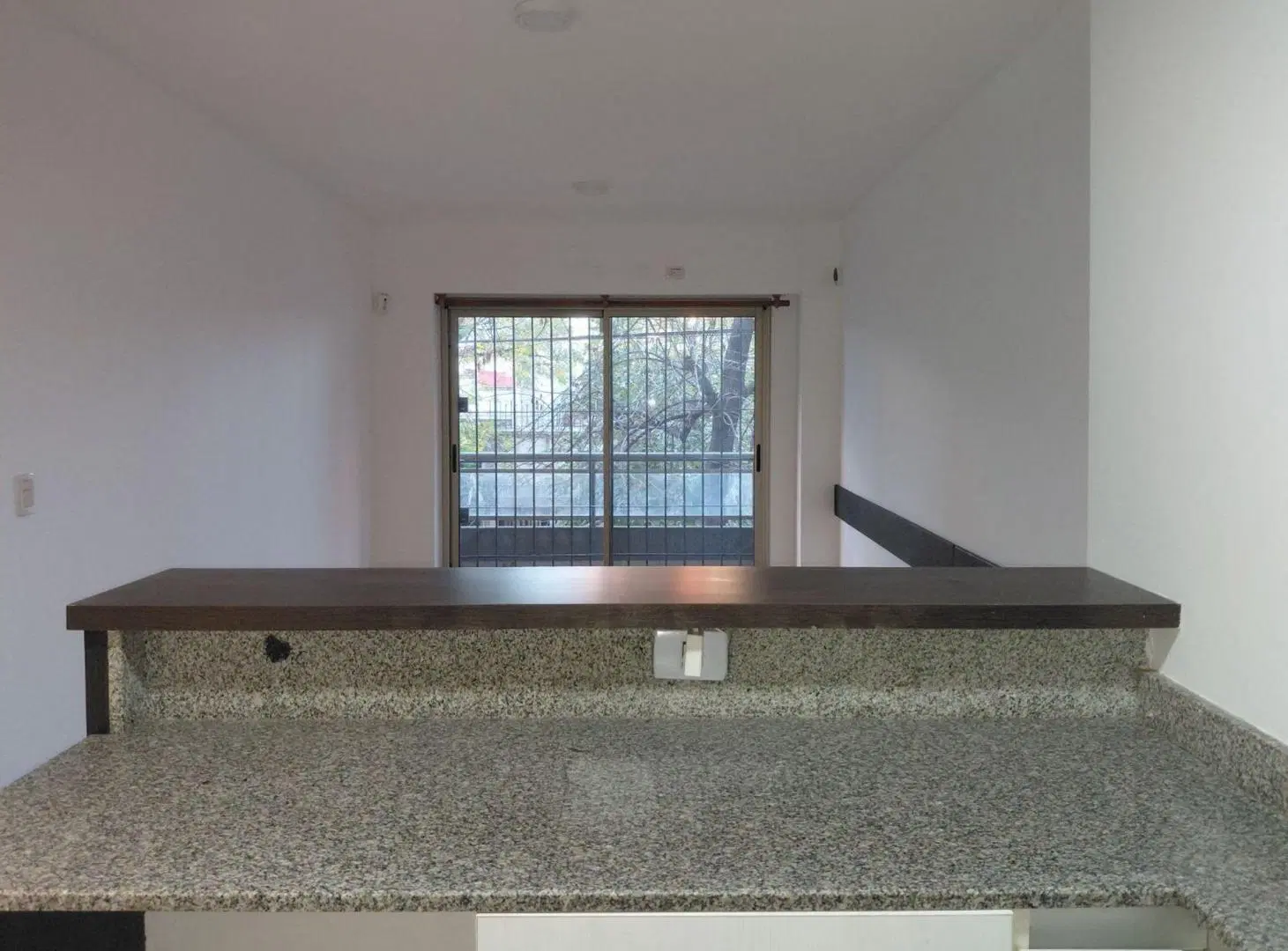 Venta Depto 2 ambientes y cochera Parque Chacabuco 5
