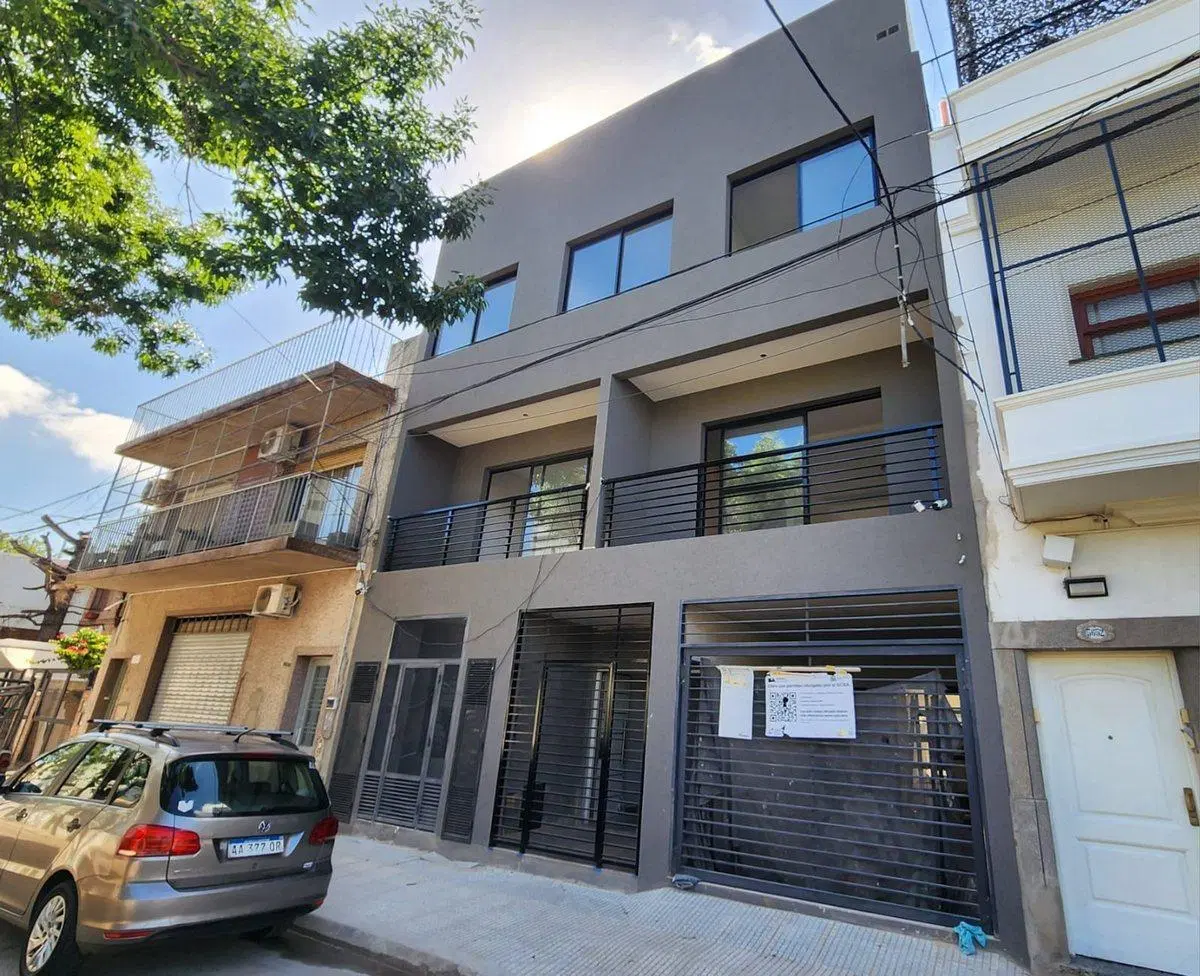 Venta PH Dúplex 4 Amb Frente Patio+Parrilla S/Exp 5