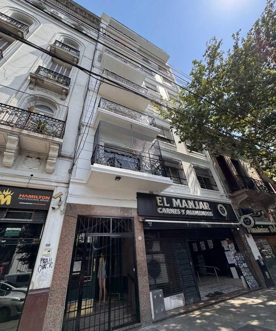 DEPARTAMENTO VENTA 4 AMBIENTES 2 PATIOS BALVANERA 4