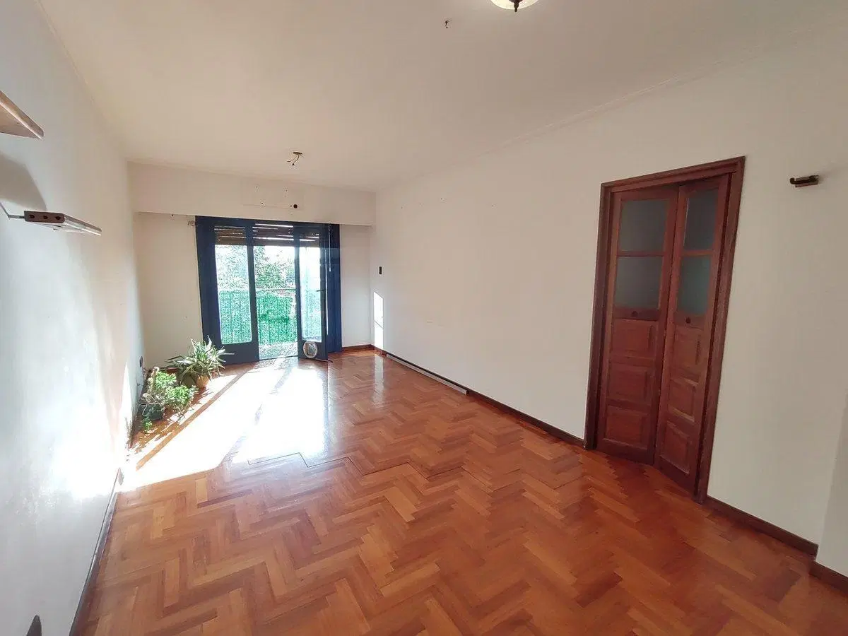 VENTA 4 AMBIENTES CON BALCON CORRIDO VILLA LURO 2