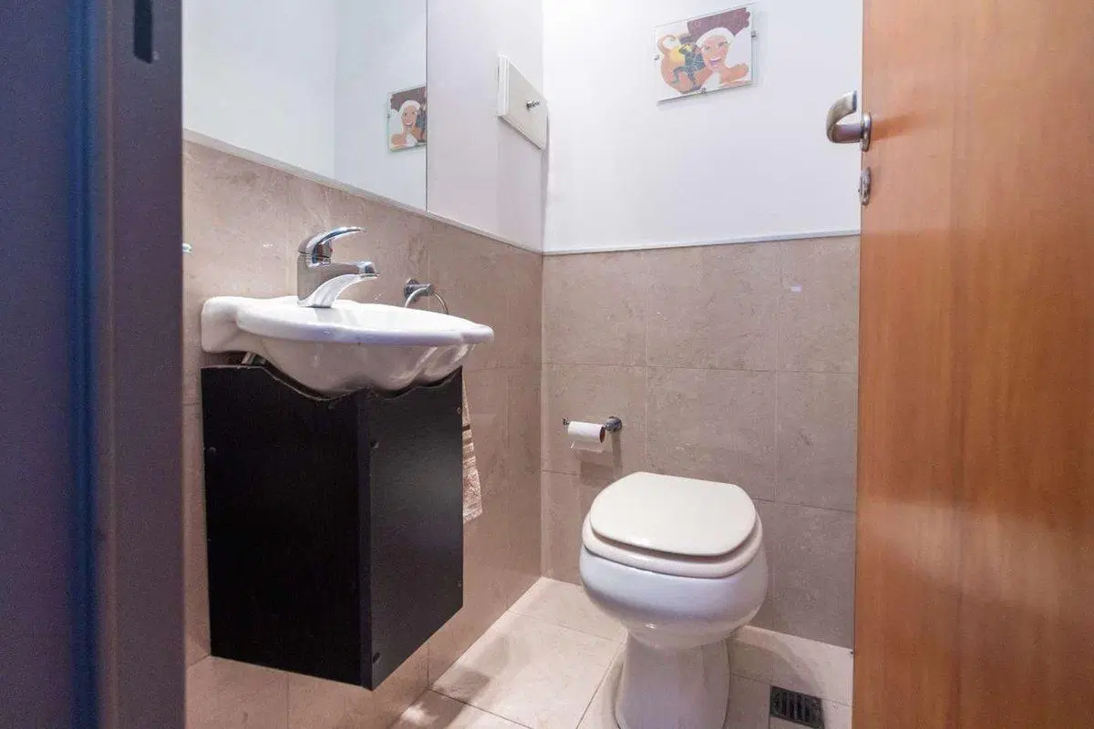 DEPARTAMENTO 4 AMBIENTES CON BALCÓN, PISO ALTO 3