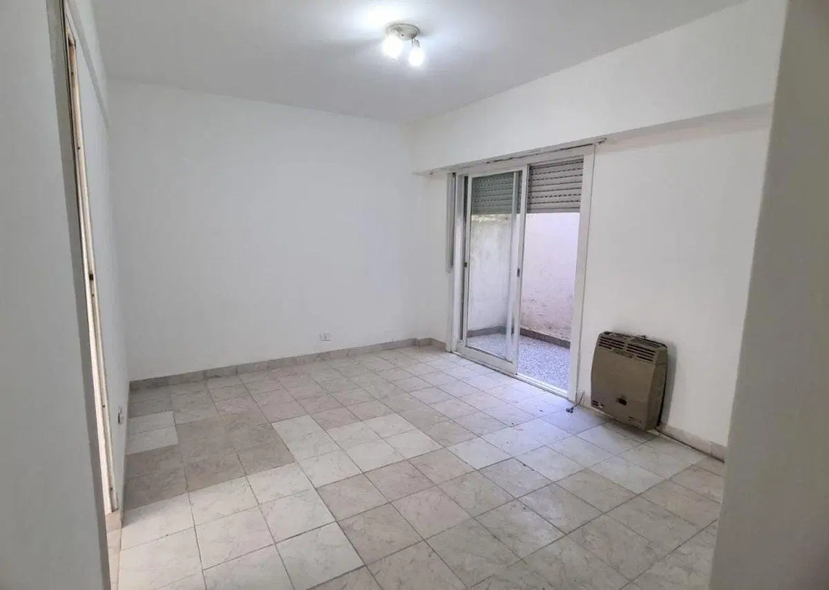 ALQUILER DEPARTAMENTO 2 AMB CON 2 PATIOS 2