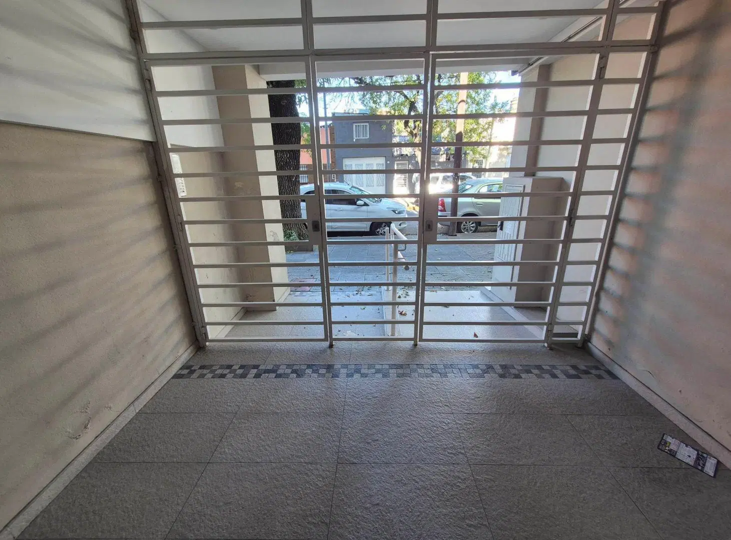 Venta monoambiente con balcón al frente 5