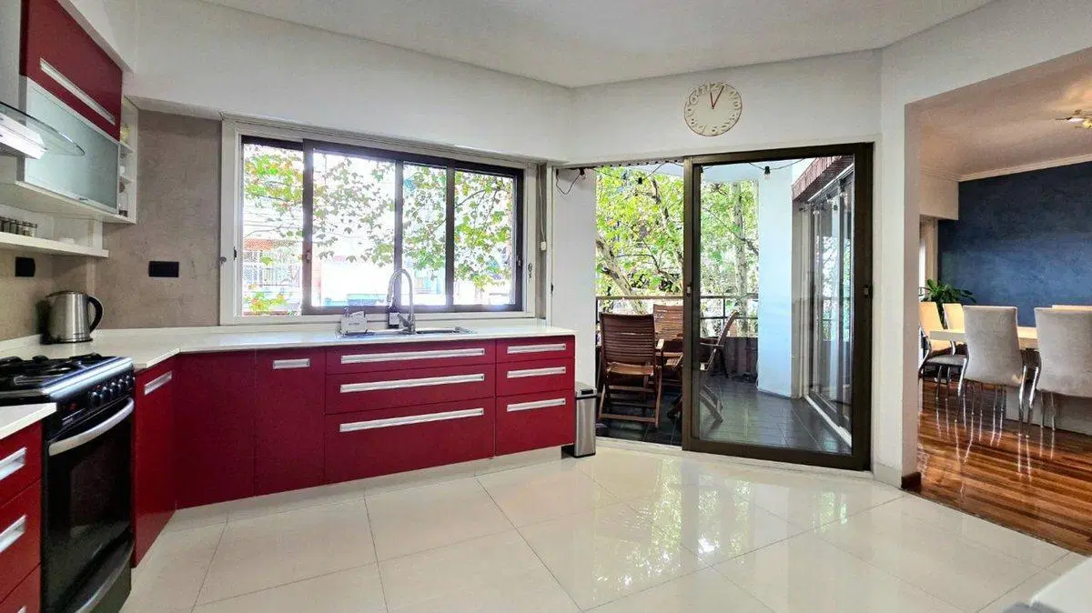 EXCLUSIVO PISO 4 AMBIENTES EN V.URQUIZA – COCHERA 5