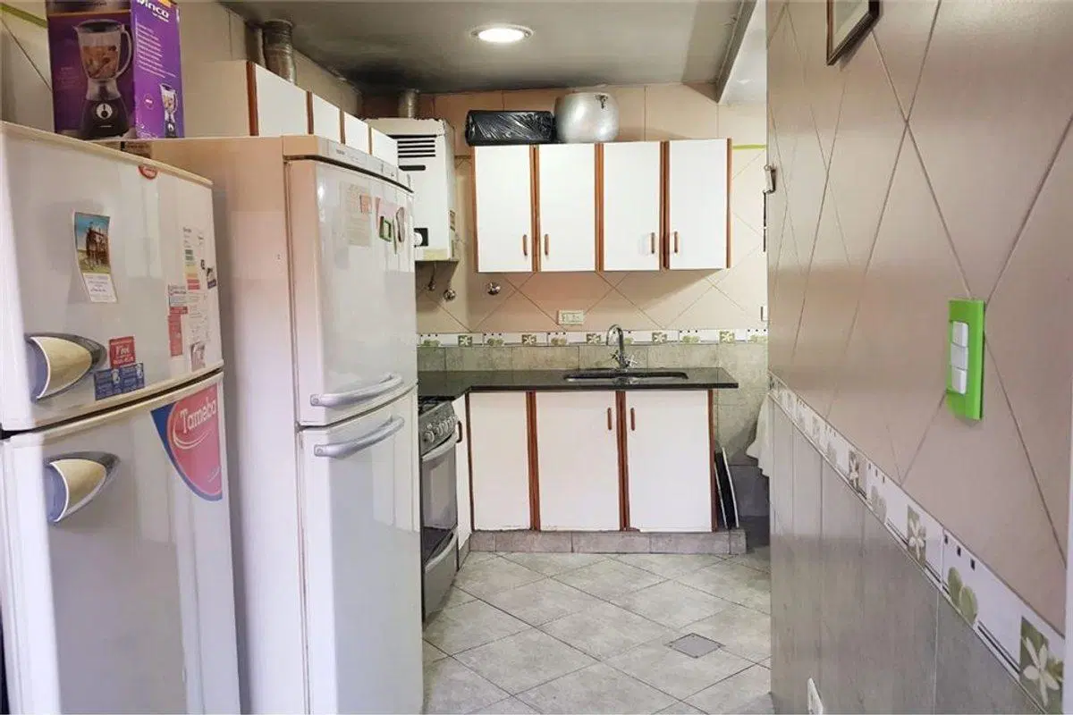 VENTA CASA 5 AMB-COCHERA-PATIO-TERRAZA-PARRILLA 3