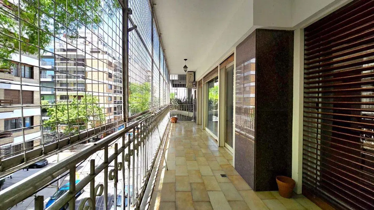 DEPARTAMENTO PISO 5 AMBIENTES DEPENDENCIA  BALCÓN 5