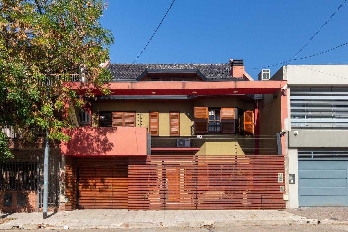 CASA VENTA  10x47m FONDO PISCINA QUINCHO