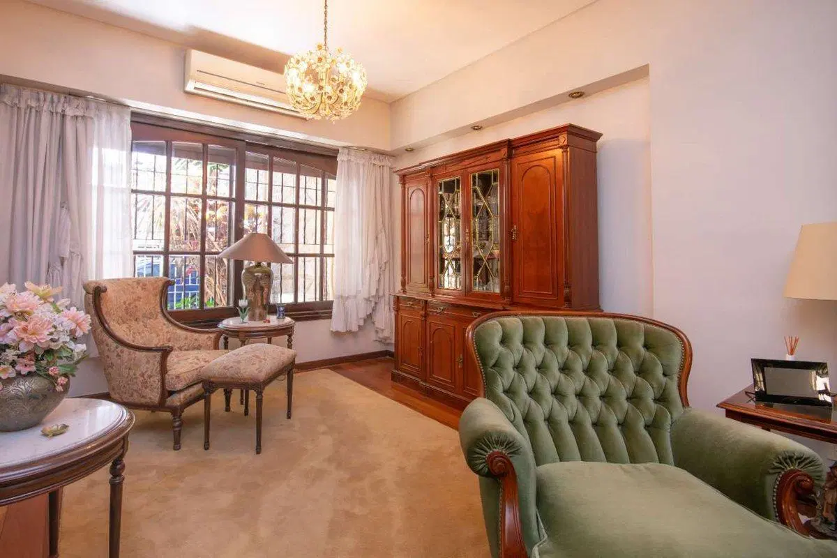 VENTA CASA 5 AMBIENTES PATIO TERRAZA GARAJE DEVOTO 5