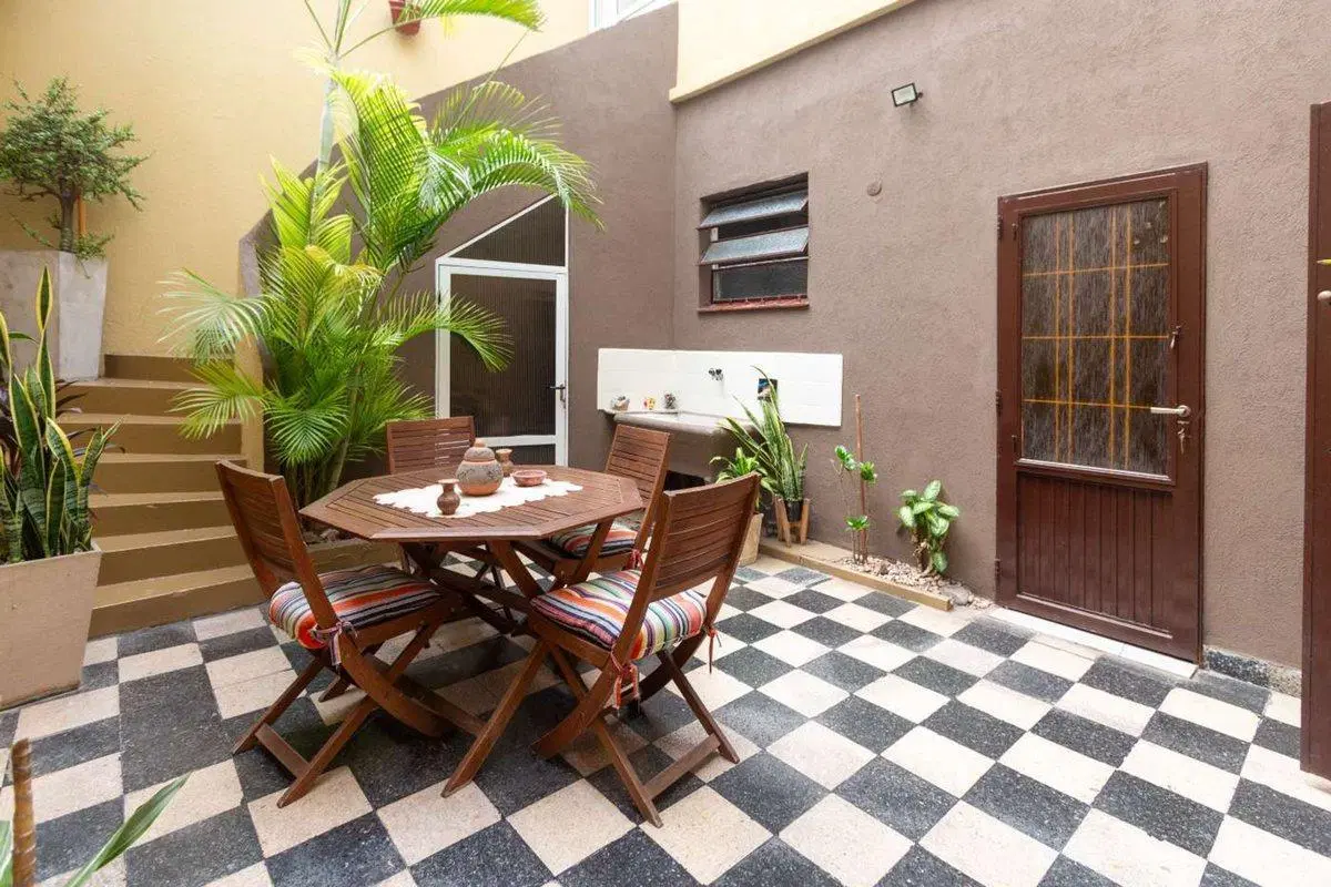 VENTA casa con depto patio terraza y parrilla 4