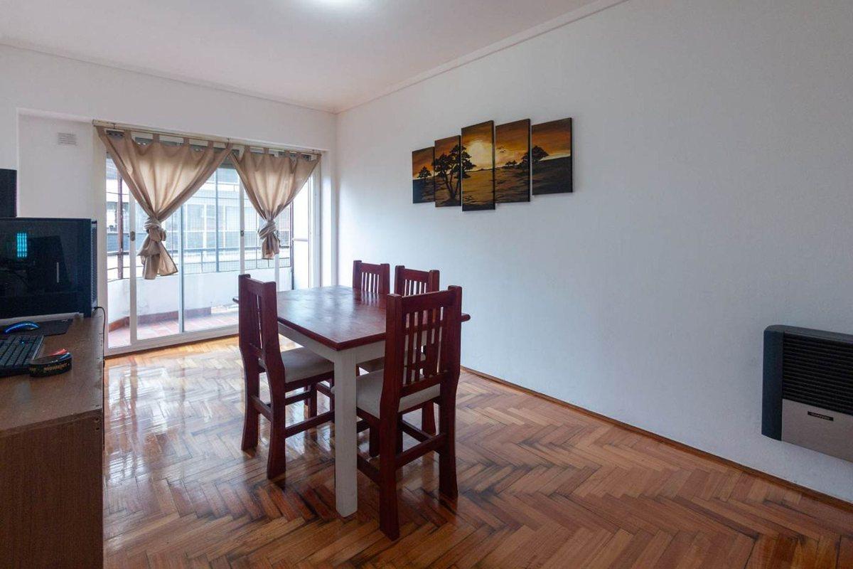 DEPARTAMENTO 2 AMBIENTES CON LAVADERO Y  BALCÓN