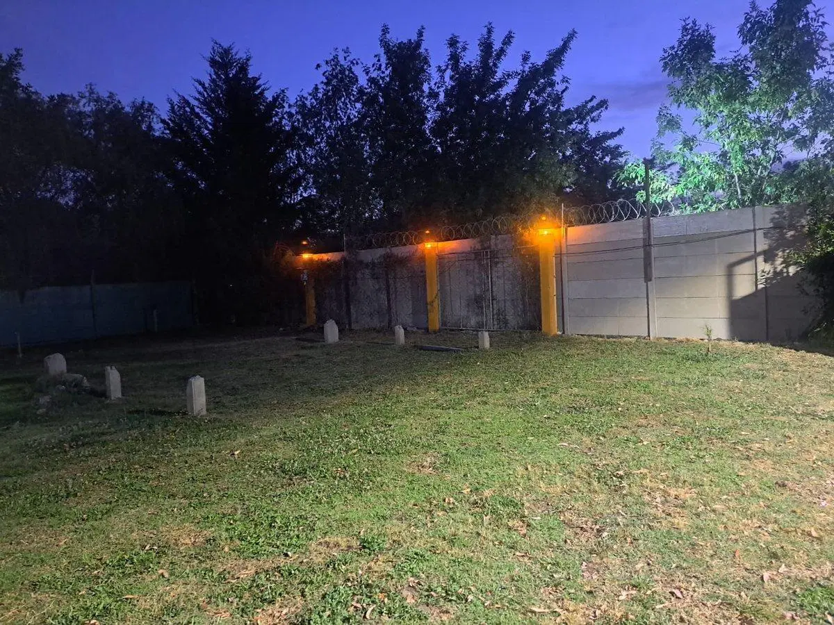 UNICO LOTE en BARRIO LA REJA MORENO DE  30 x 60 3