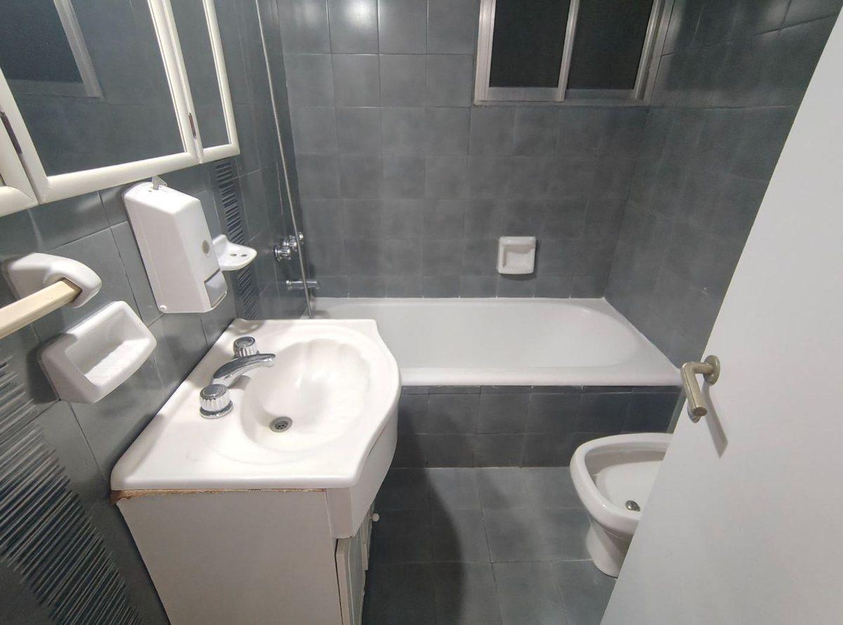 Foto de VENTA DEPARTAMENTO 2 AMB CON DEPENDENCIA, imagen 5