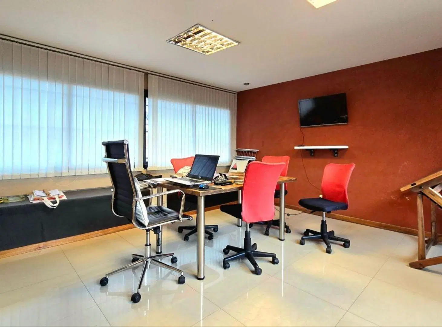 VENTA DEPÓSITO DE 640 M² C OFICINAS P. PATRICIOS 2