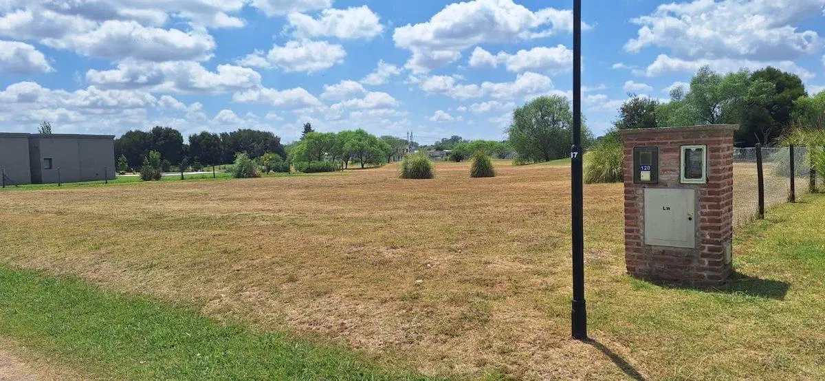 VENTA LOTE INTERNO AL GOLF PILAR - 1417 M2 3