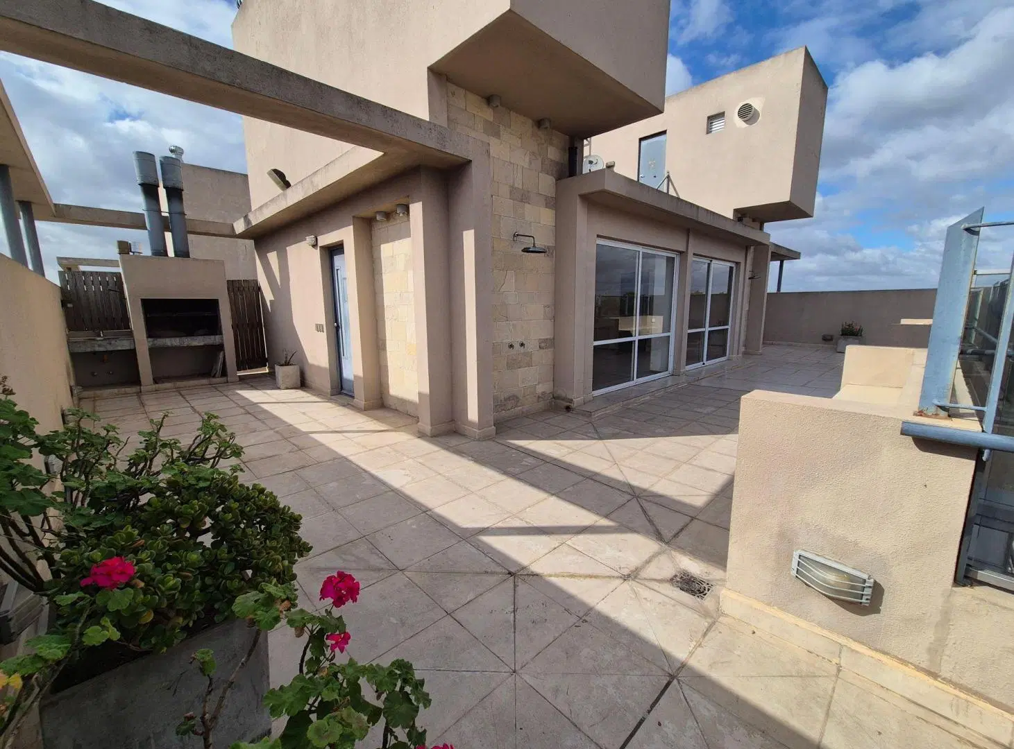 DEPARTAMENTO 2 AMBS 44M2 SUM SAENZ PEÑA AMENITIES 4