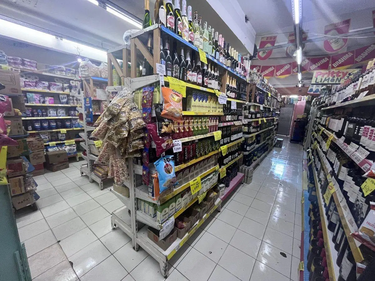 VENTA LOCAL COMERCIAL 217 M2 CON O SIN RENTA 2