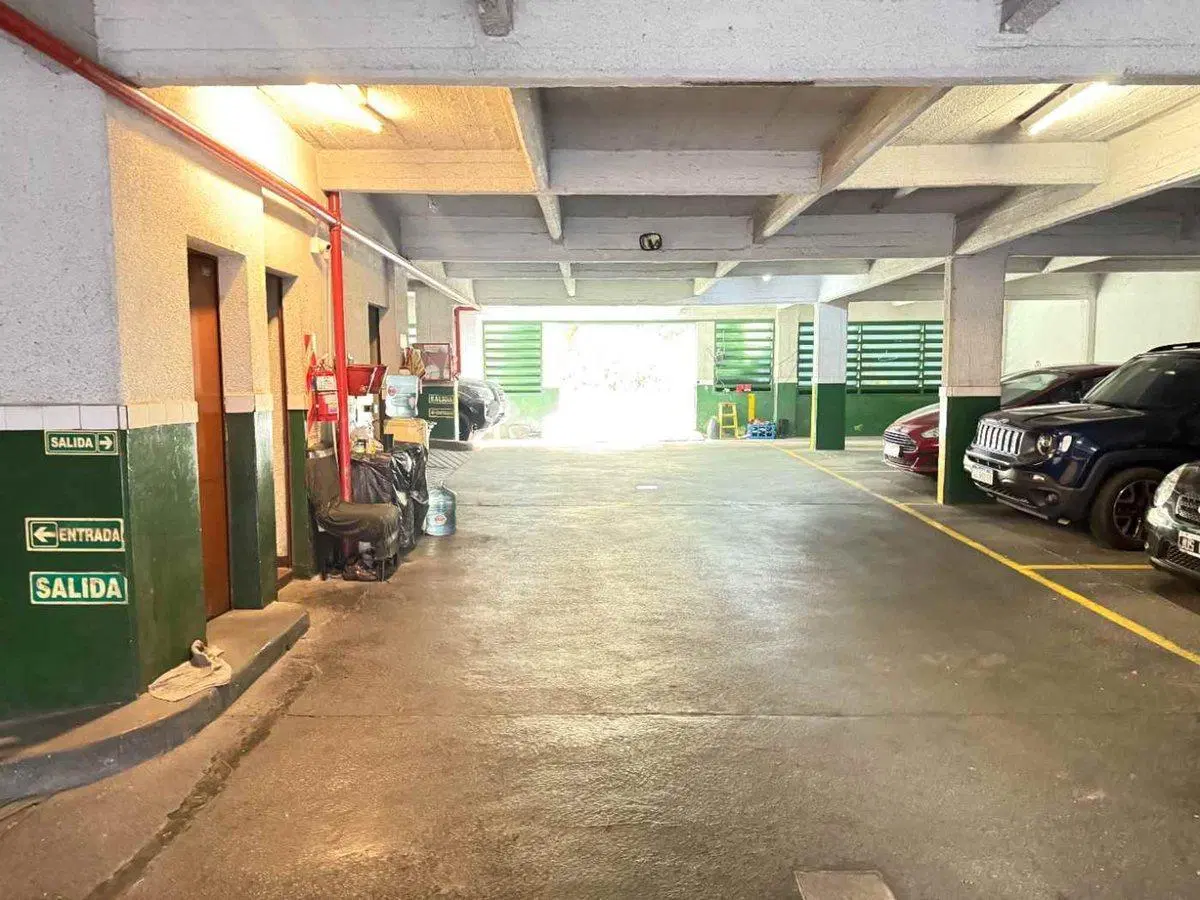 Cochera en venta en Recoleta 8