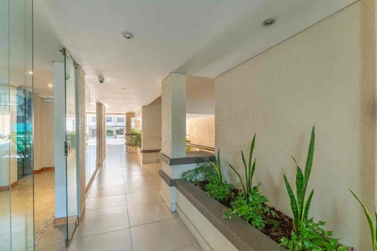 VENTA PISO 4 AMB DEPENDENCIA COCHERA CABALLITO 2