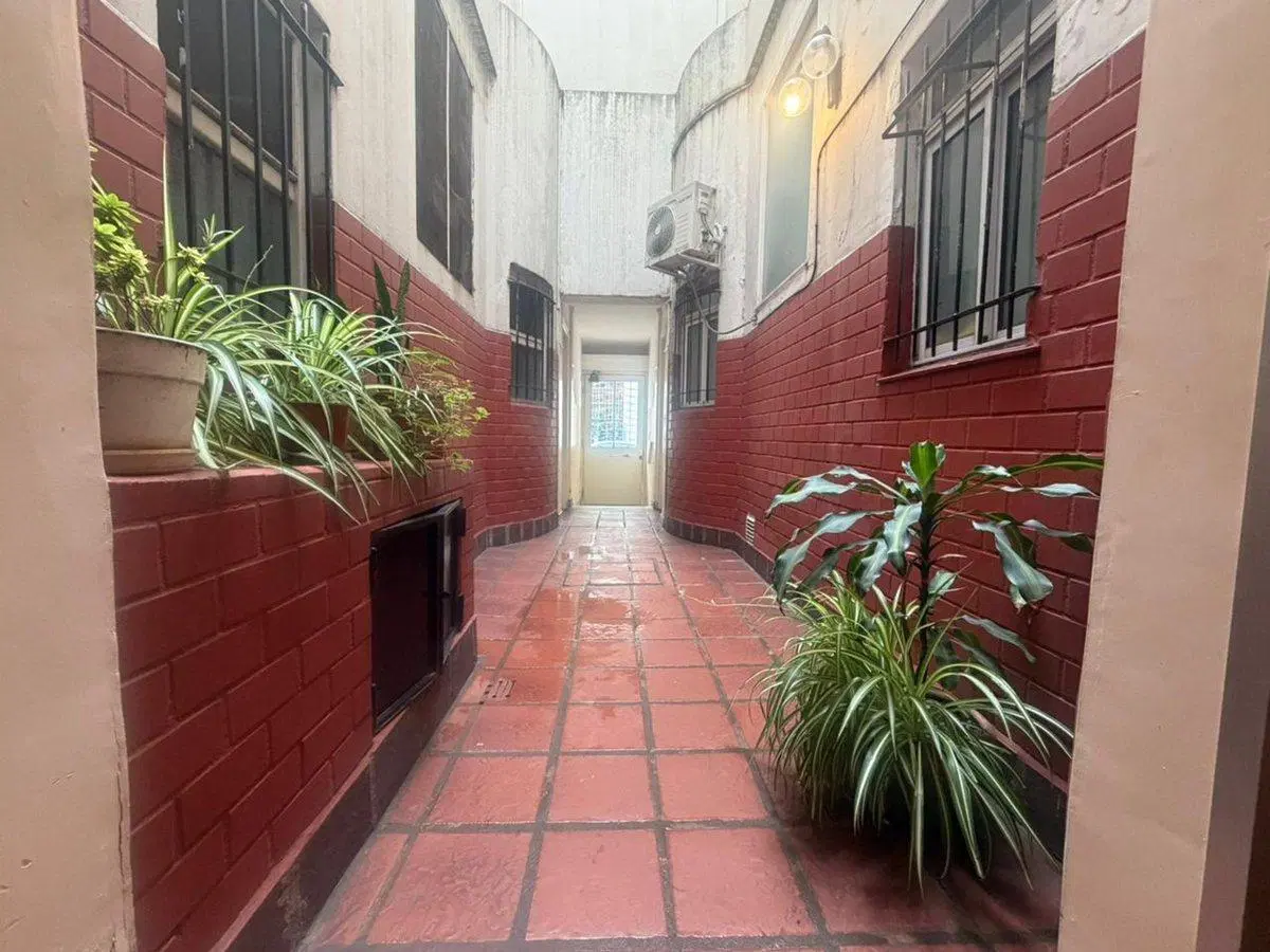 VENTA MONOAMBIENTE CON ENTREPISO BALCÓN SAN TELMO 2