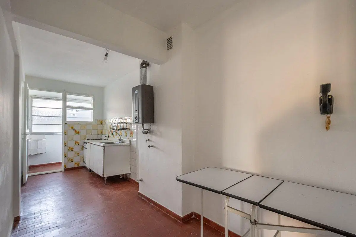 DEPTO 4 AMBIENTES EN VENTA EN CASEROS OPORTUNIDAD 5