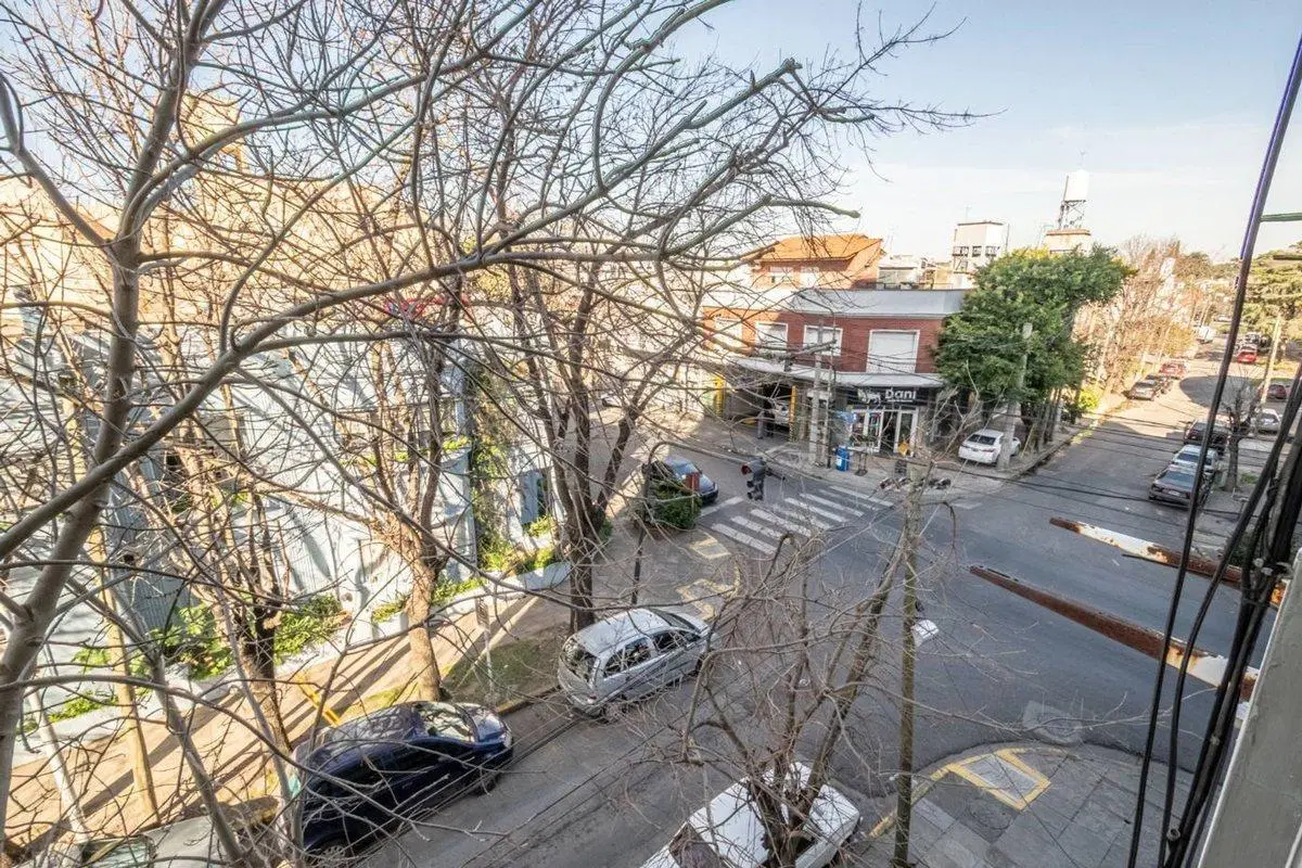 DEPTO 4 AMBIENTES EN VENTA EN CASEROS OPORTUNIDAD 4