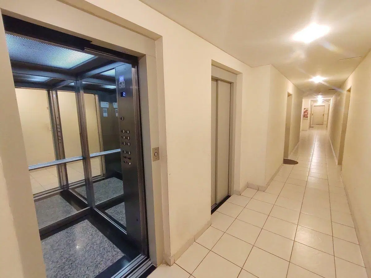 OFICINA APTO PROFESIONAL Y COMERCIAL EN VILLA LURO 5