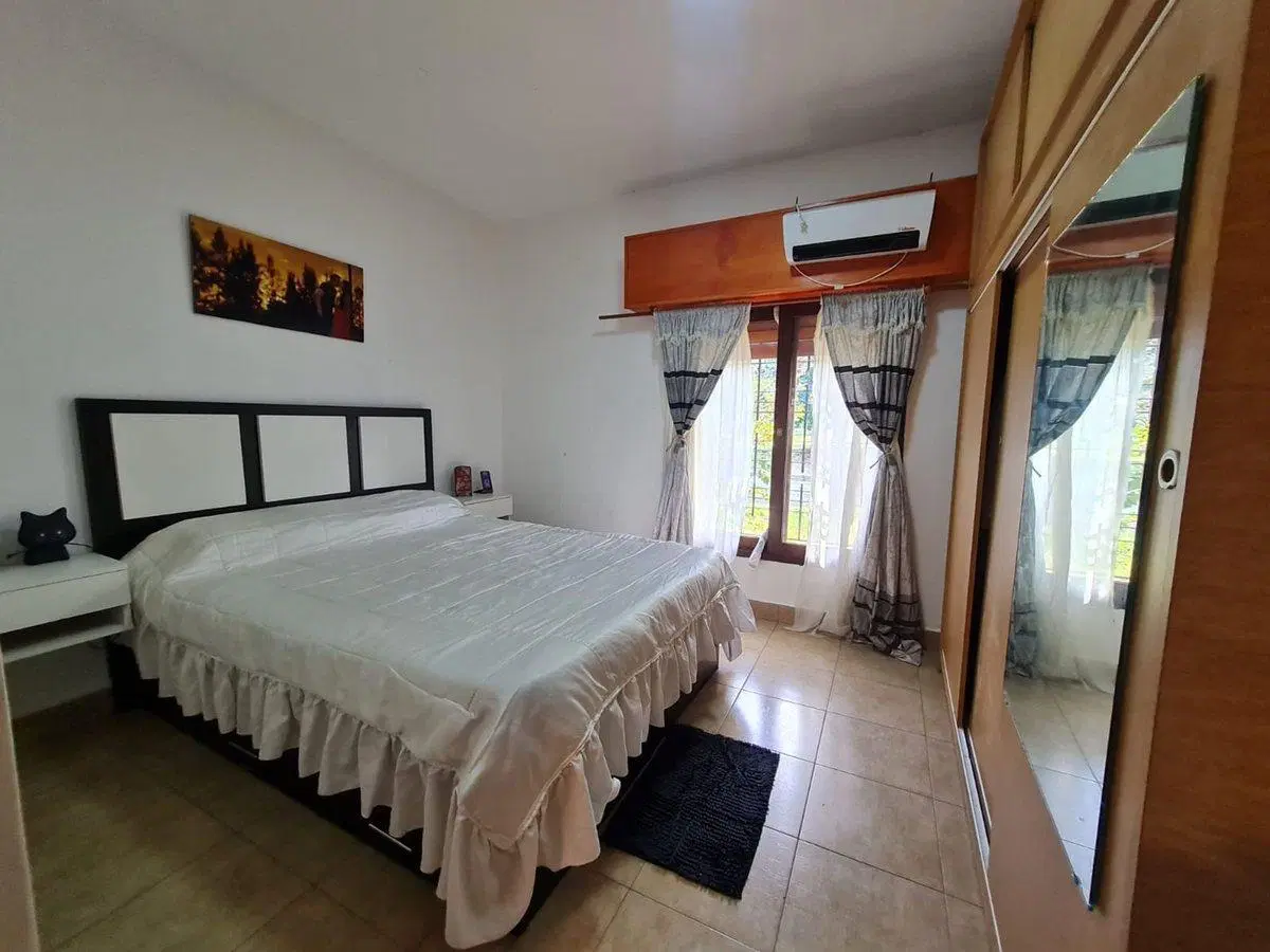 PH  CASA SARANDI TERRENO PROPIO PATIO TERRAZA GAR 3