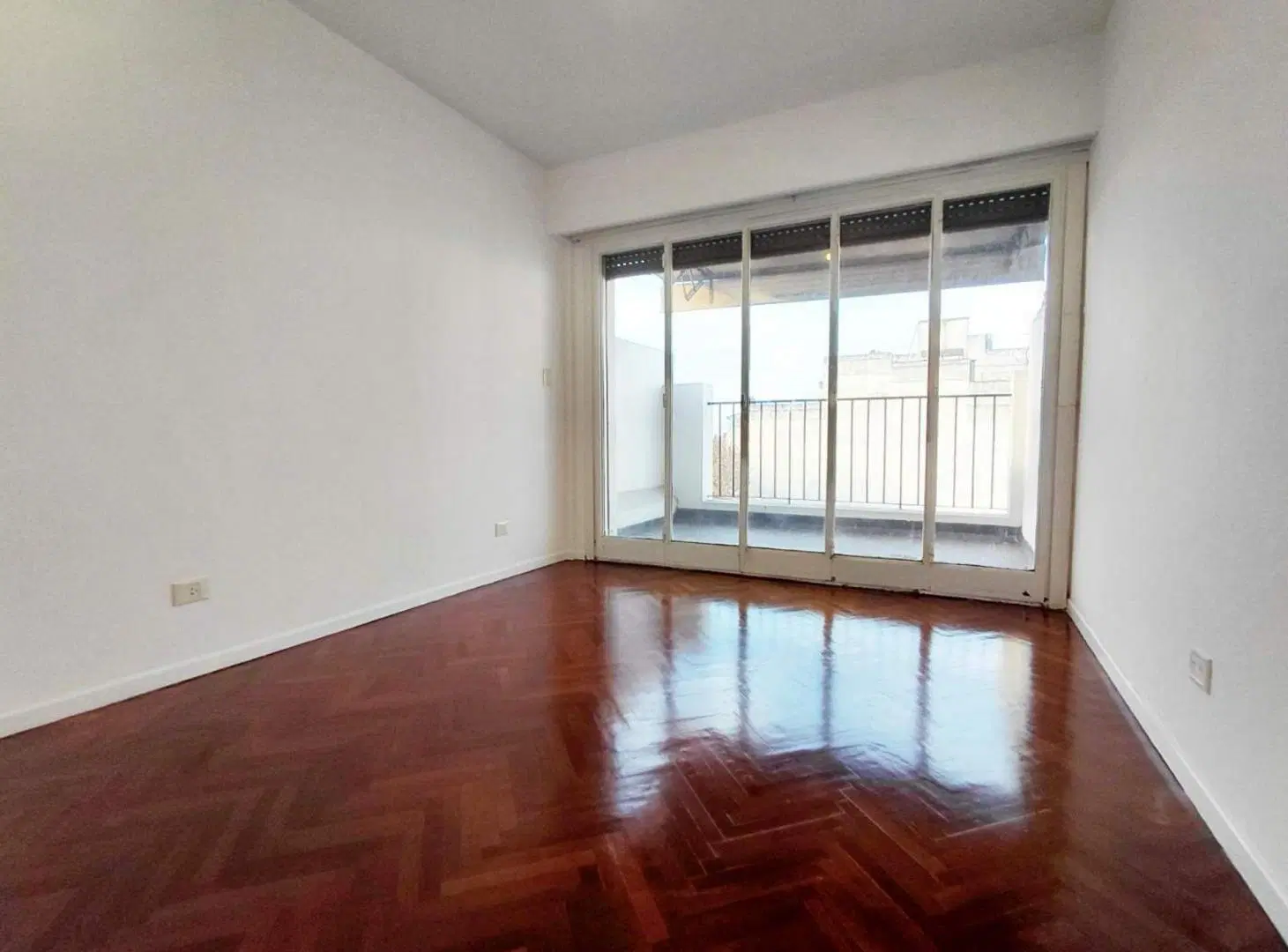 Alquiler Departamento 2 ambientes balcón Floresta 3