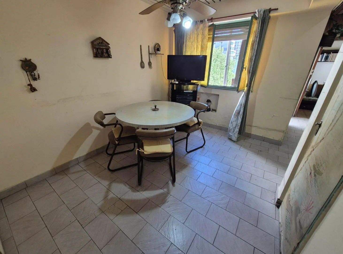 Departamento 4 amb c/dep, balcón aterrazado. 147m² 2